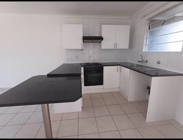 2 BEDROOM TOWNHOUSE FOR SALE IN RIDGEWAY